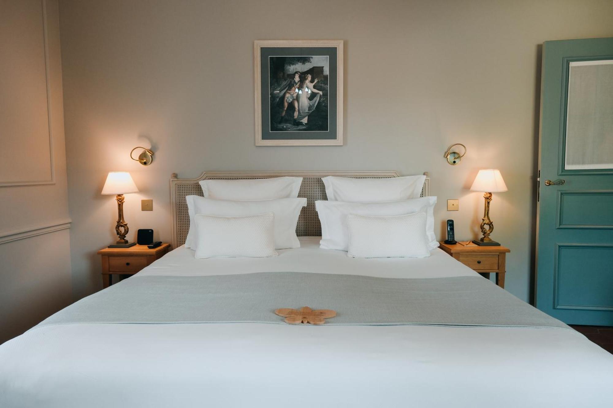 Chateau De Fonscolombe Hotel 5*