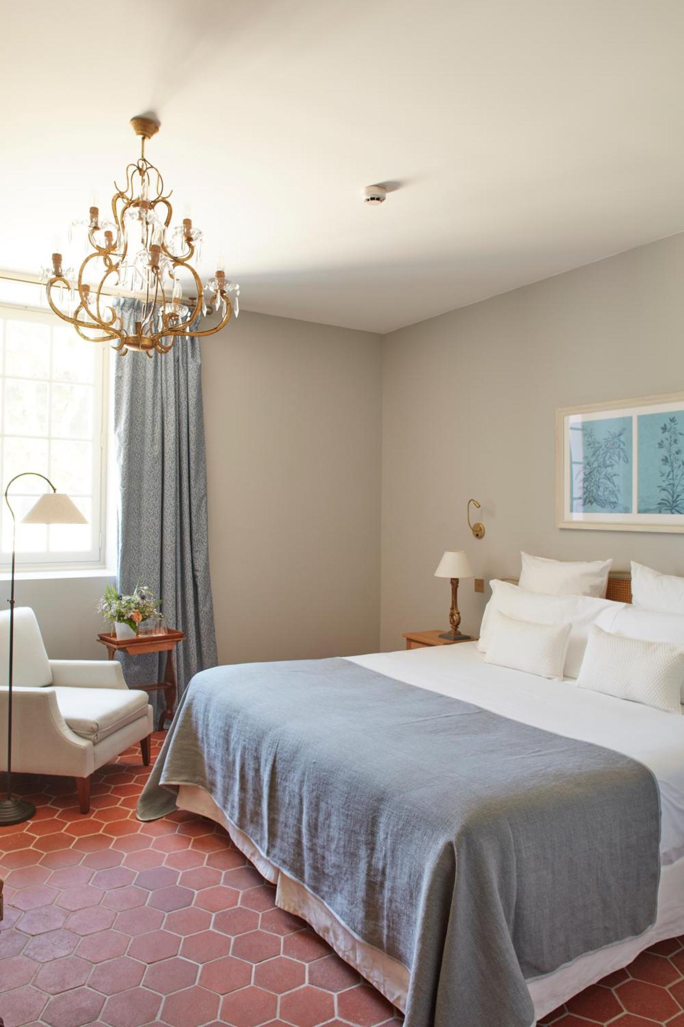 Chateau De Fonscolombe Hotel 5*