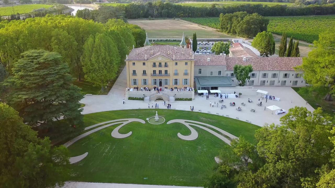 Chateau De Fonscolombe
